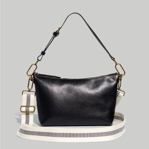 Madewell The Leather Carabiner Crossbody Sling Bag 
Item NI969